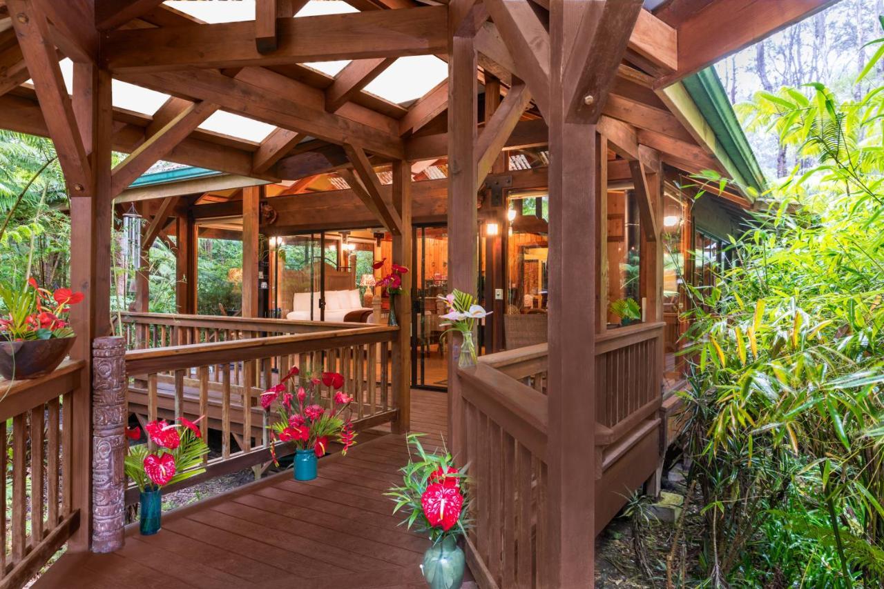 Volcano Village Lodge Exterior photo